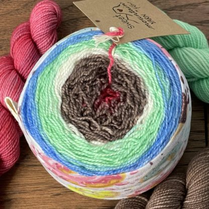 Yarn Cake Cozy- Smooth - Image 2
